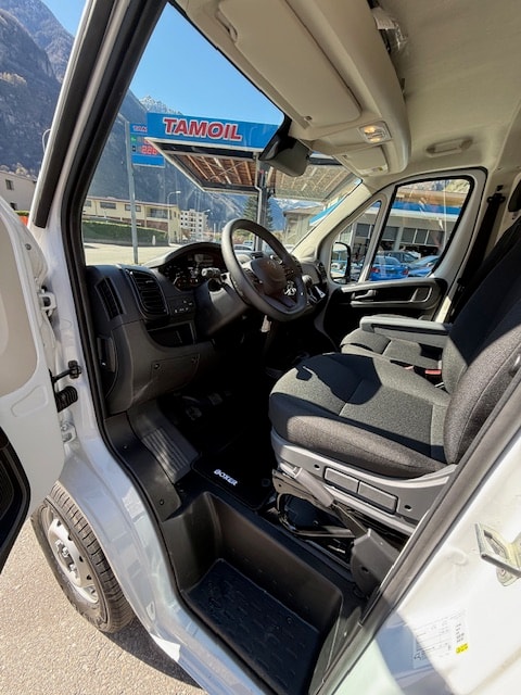 PEUGEOT Boxer 2.2 HDI 435 L2-image-9