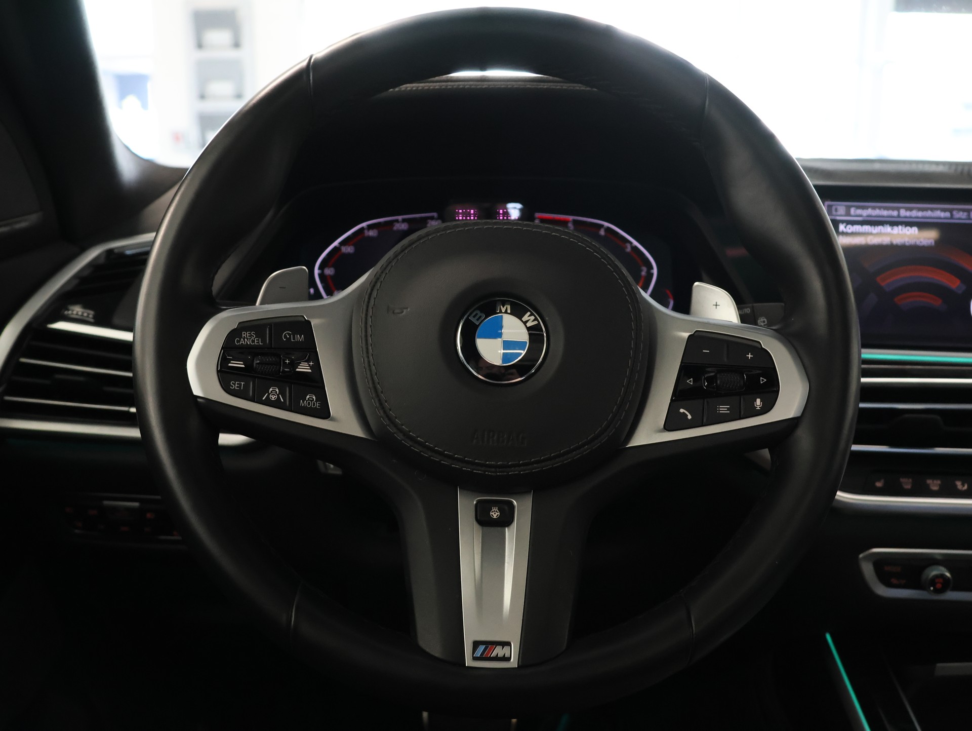 BMW X7 xDrive 30d Steptronic *7 Sitzer* *M-Packet* *TOP AUSSTATTUNG*-image-17