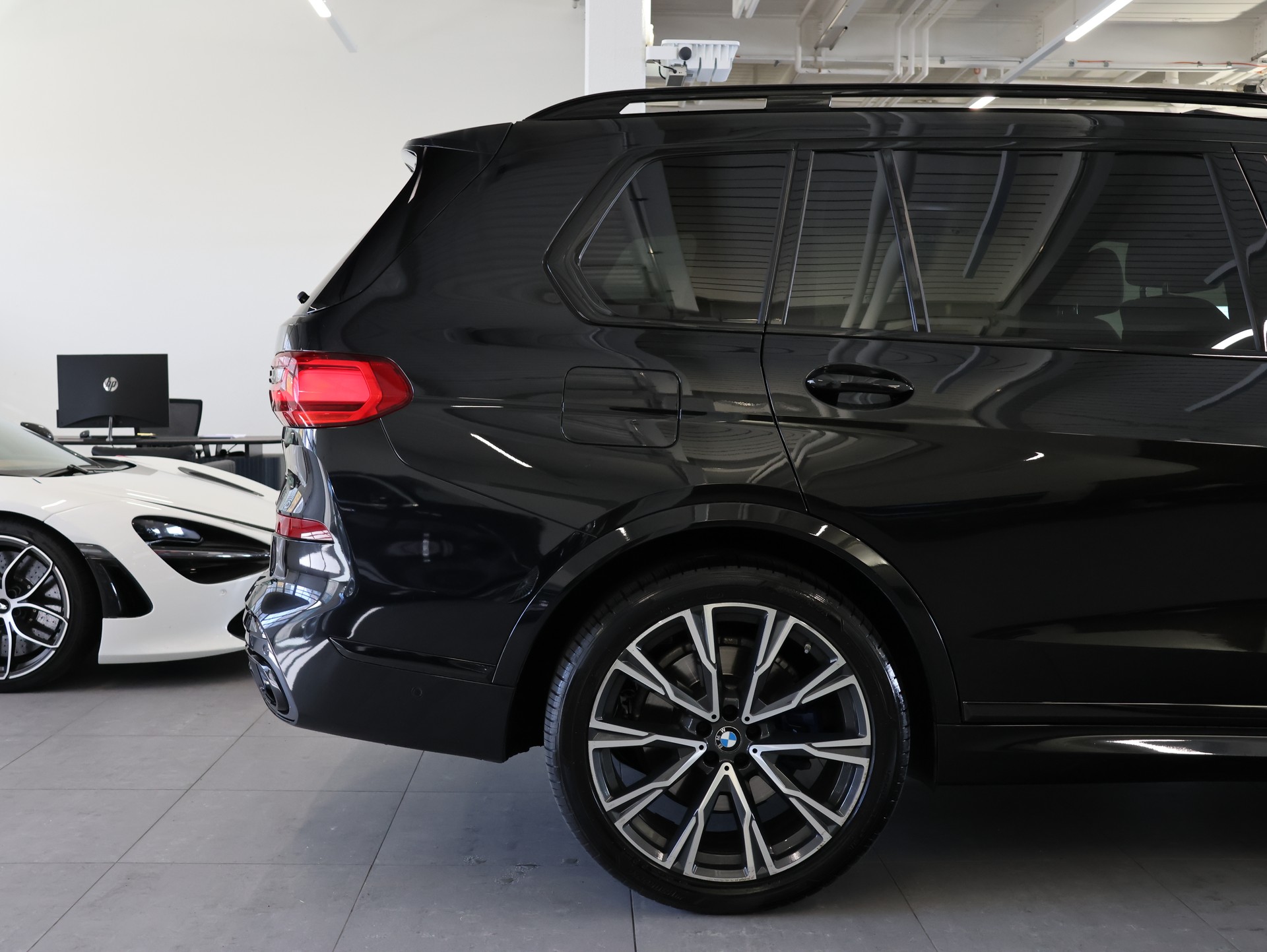BMW X7 xDrive 30d Steptronic *7 Sitzer* *M-Packet* *TOP AUSSTATTUNG*-image-11
