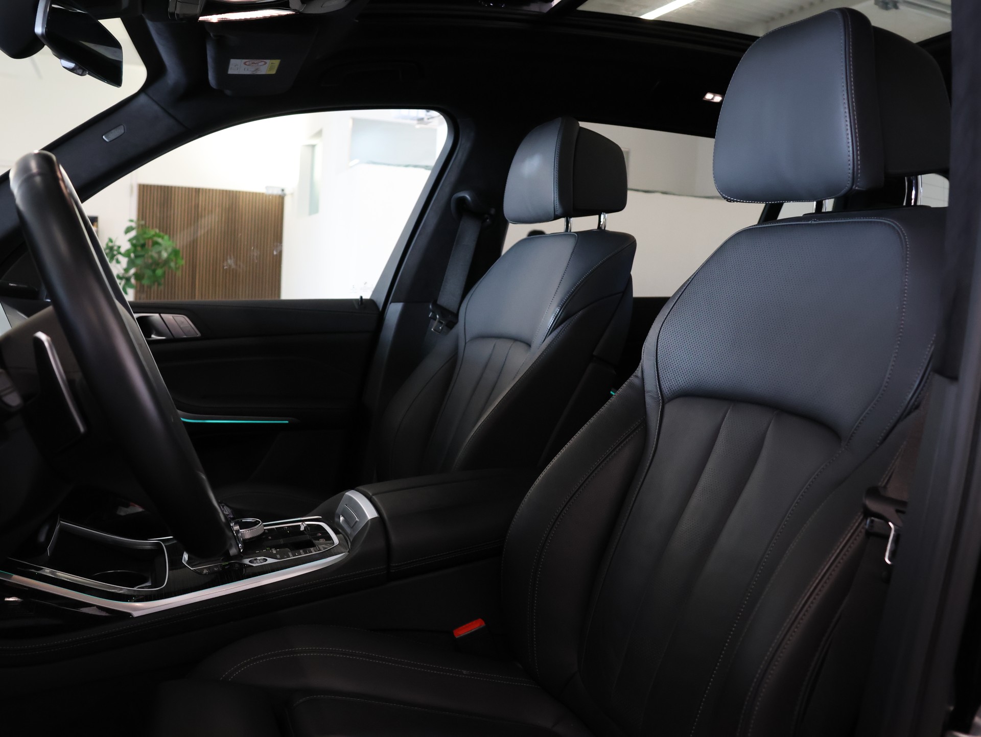 BMW X7 xDrive 30d Steptronic *7 Sitzer* *M-Packet* *TOP AUSSTATTUNG*-image-14