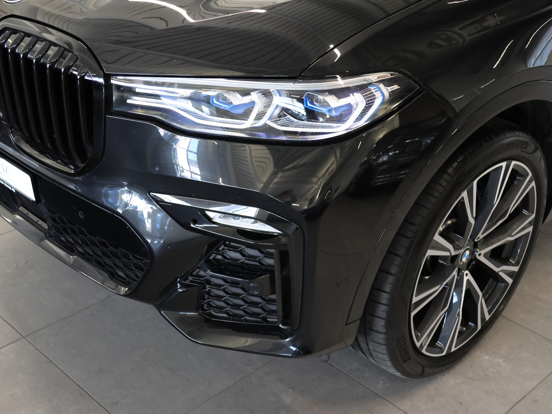 BMW X7 xDrive 30d Steptronic *7 Sitzer* *M-Packet* *TOP AUSSTATTUNG*-image-9
