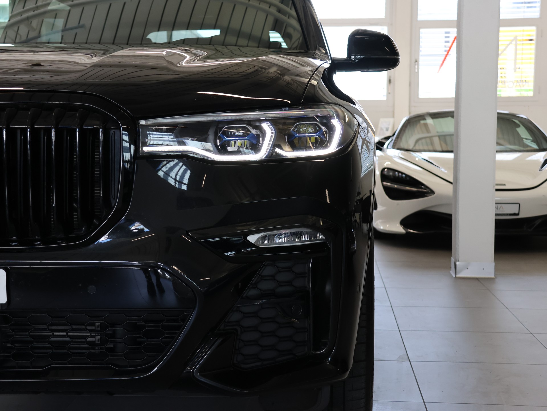 BMW X7 xDrive 30d Steptronic *7 Sitzer* *M-Packet* *TOP AUSSTATTUNG*-image-8