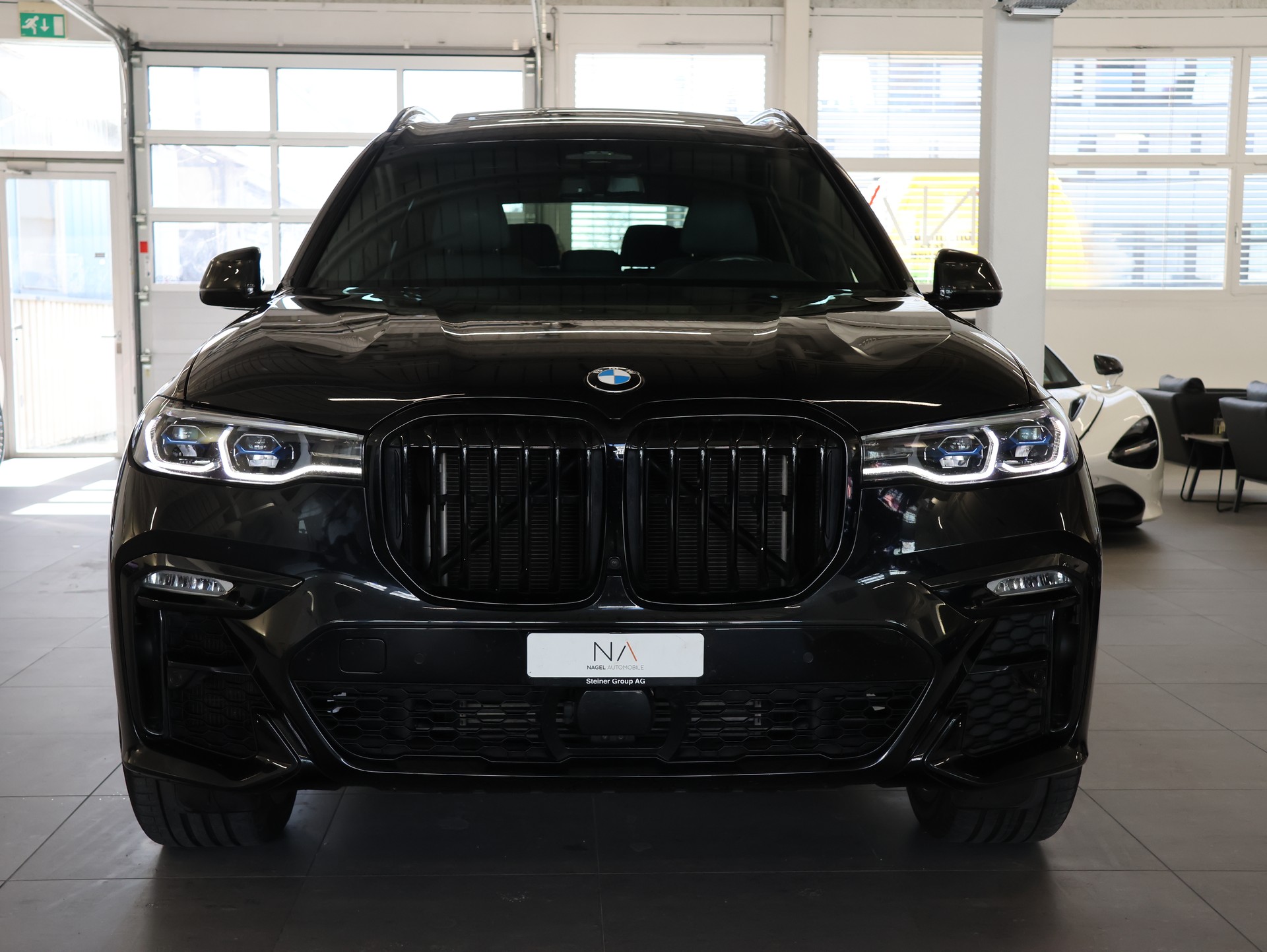 BMW X7 xDrive 30d Steptronic *7 Sitzer* *M-Packet* *TOP AUSSTATTUNG*-image-2