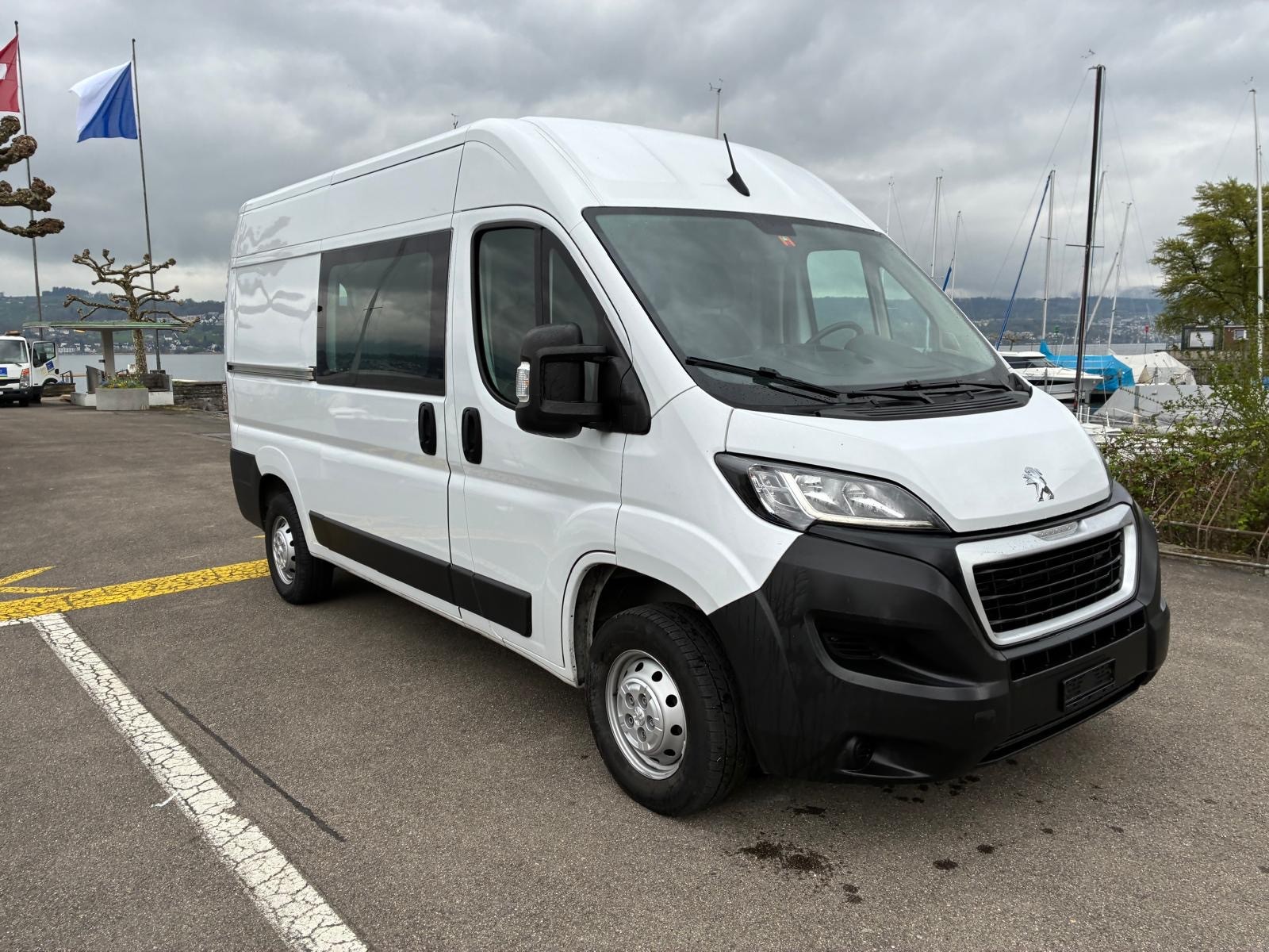 PEUGEOT Boxer 2.2 HDI 330 L2H2