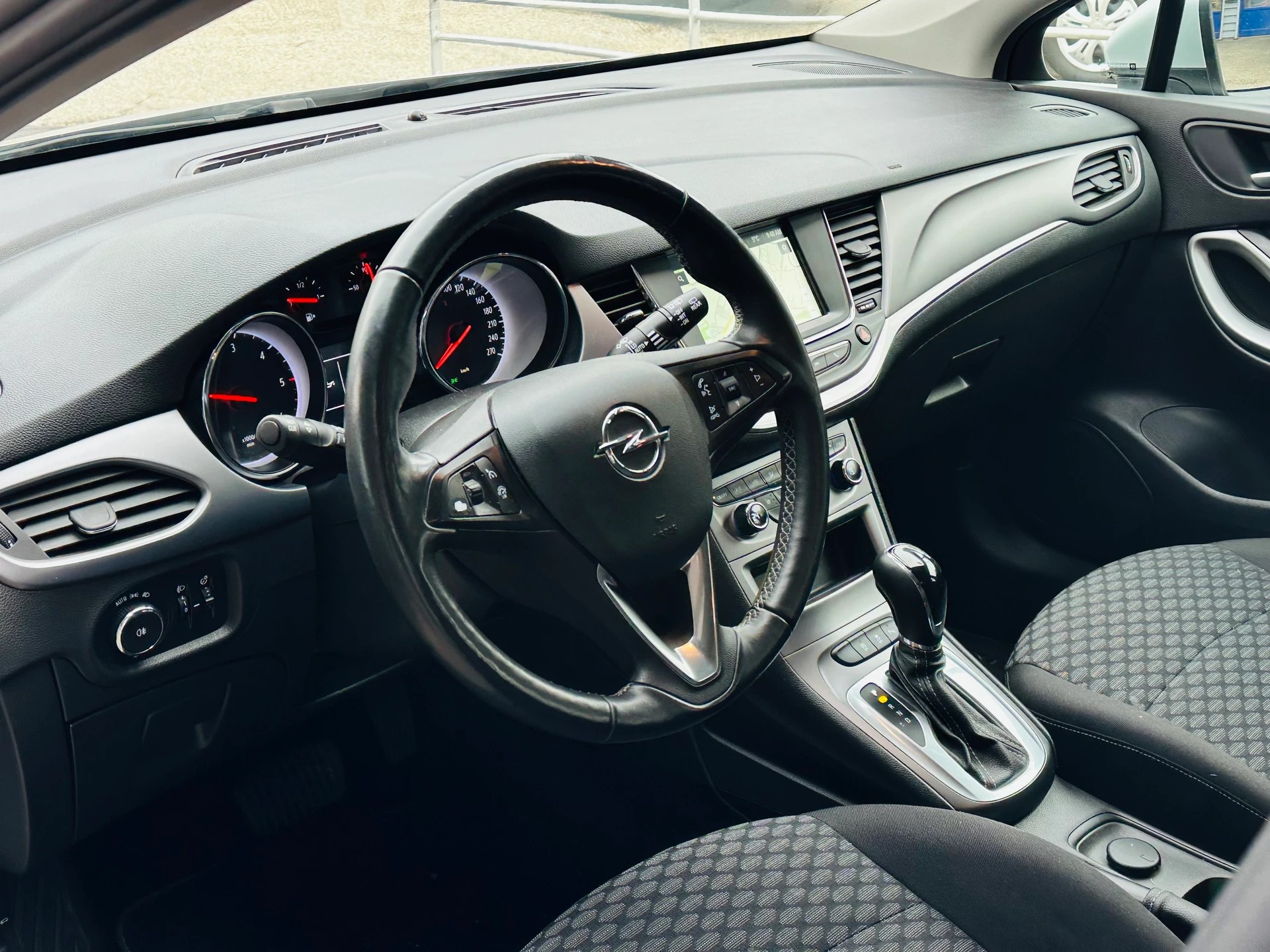 OPEL Astra Sports Tourer 1.5 CDTi Edition-image-12