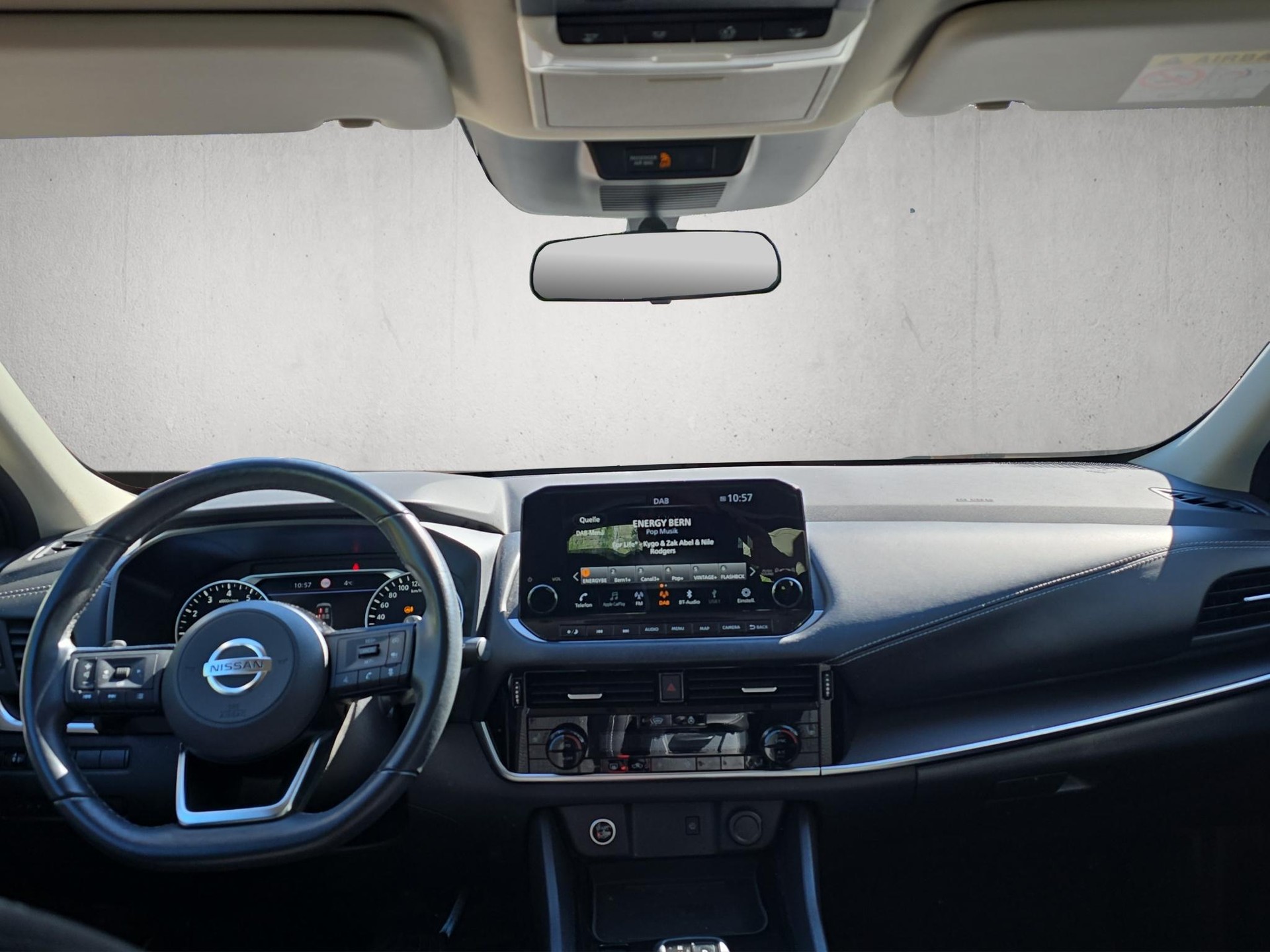 NISSAN Qashqai 1.3 DIG-T 158 Acenta-image-10
