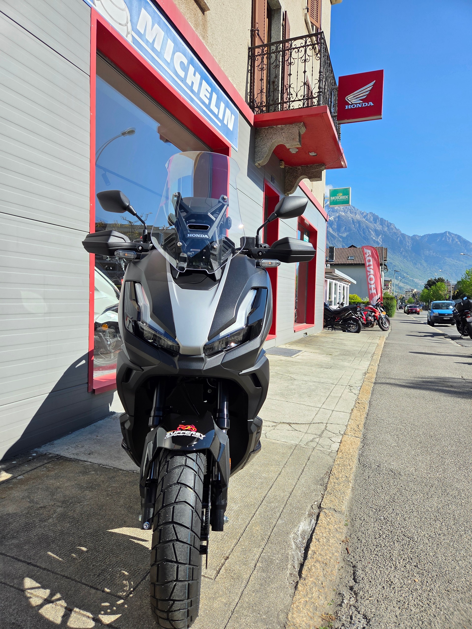 HONDA ADV 350-image-1