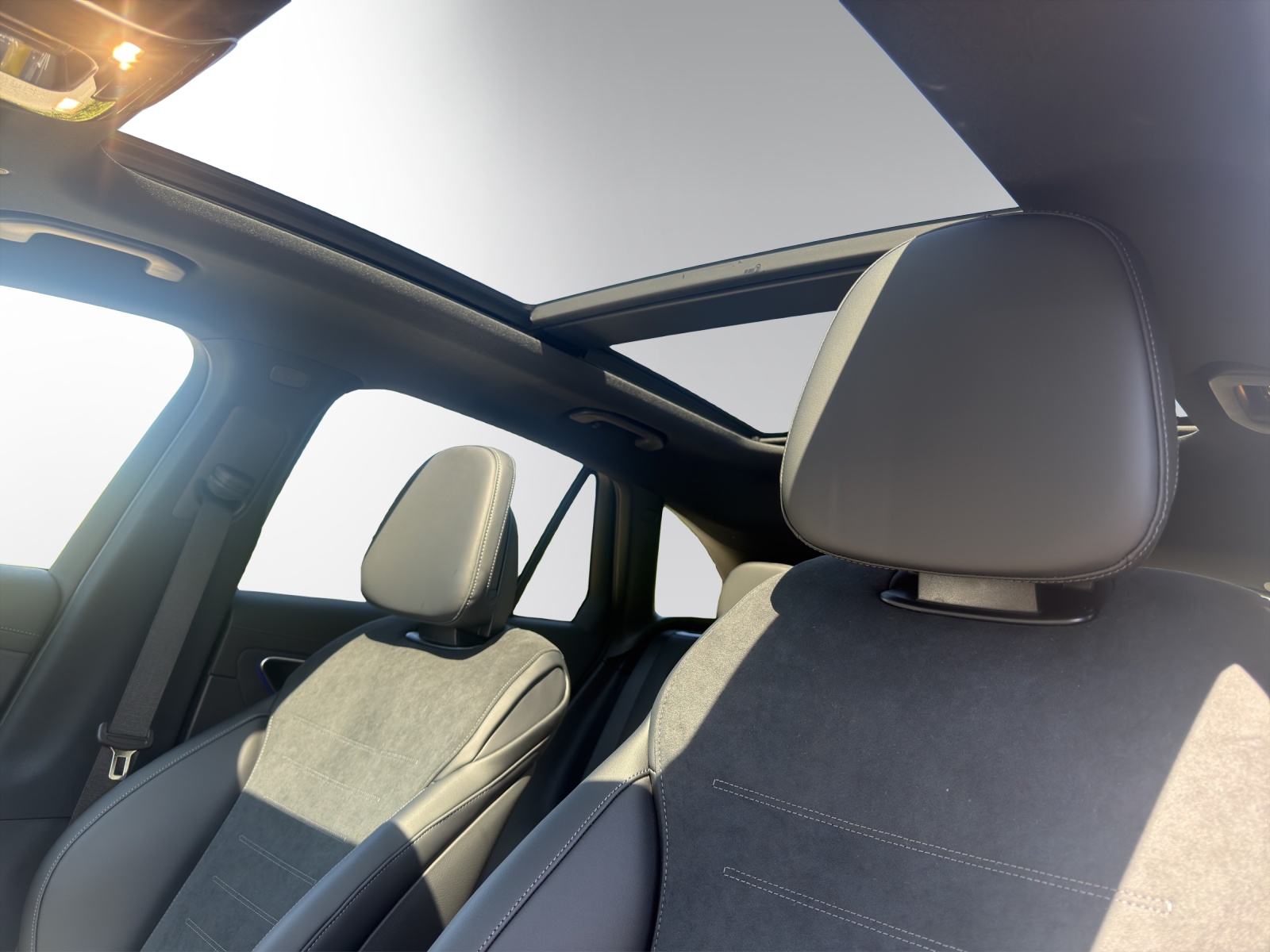 Image MERCEDES-BENZ GLC-400 GLC 400 e 4Matic EQ Star 9G-Tronic