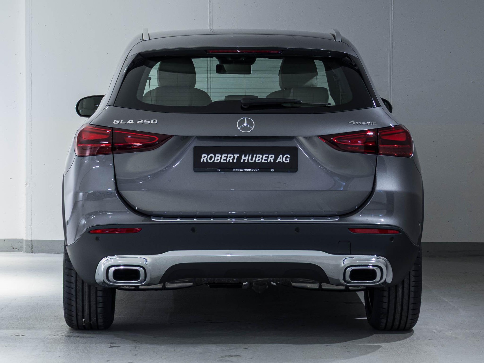 MERCEDES-BENZ GLA 250 4MATIC "Swiss Star"-image-5