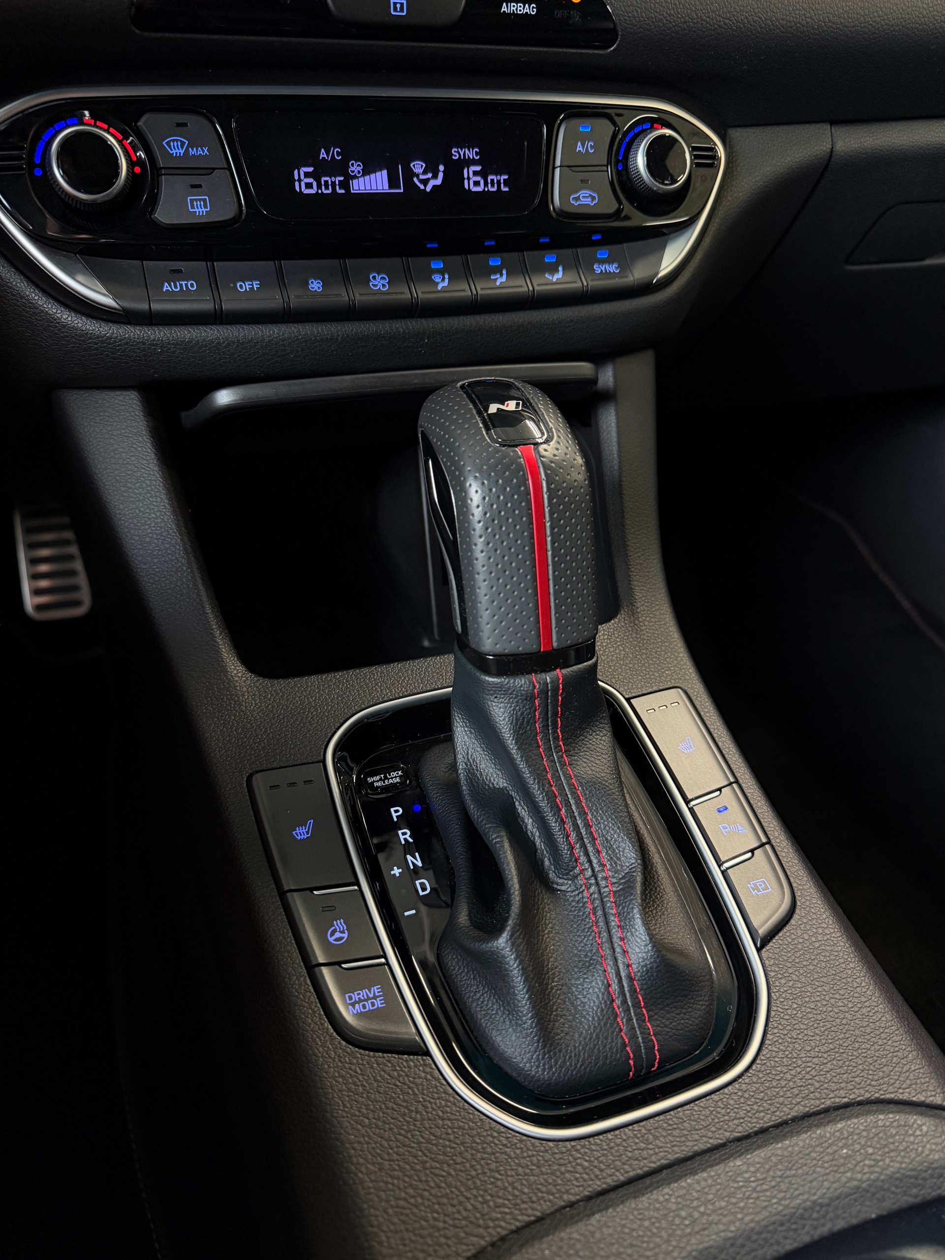 HYUNDAI i30 1.5 T-GDi N Line Exclusive 48V MH DCT-image-11