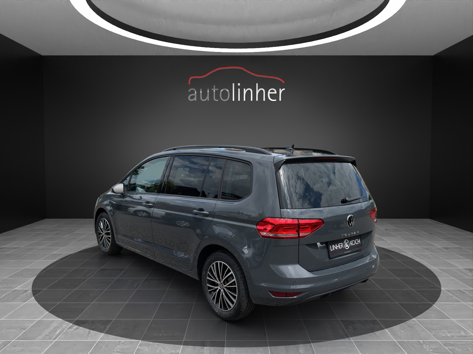 VW Touran 1.5 TSI EVO Comfortline DSG-image-2