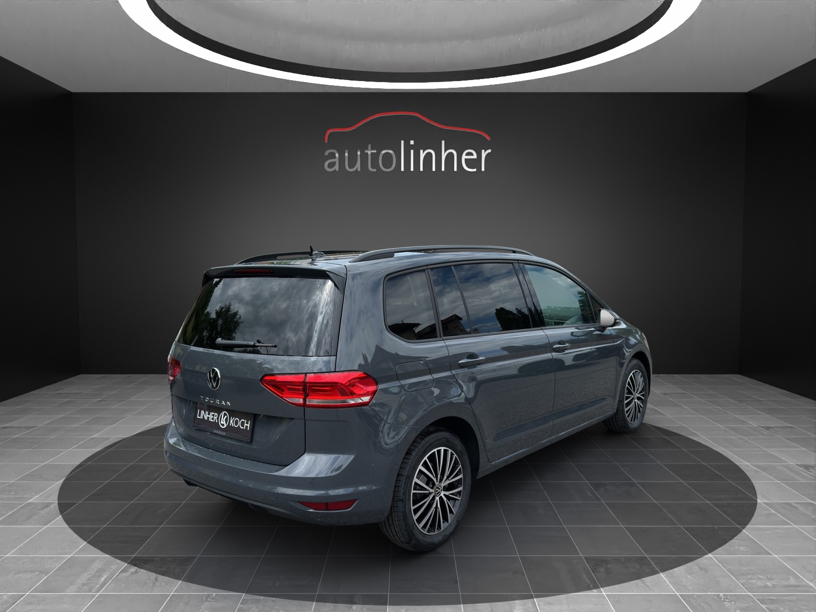 VW Touran 1.5 TSI EVO Comfortline DSG-image-4