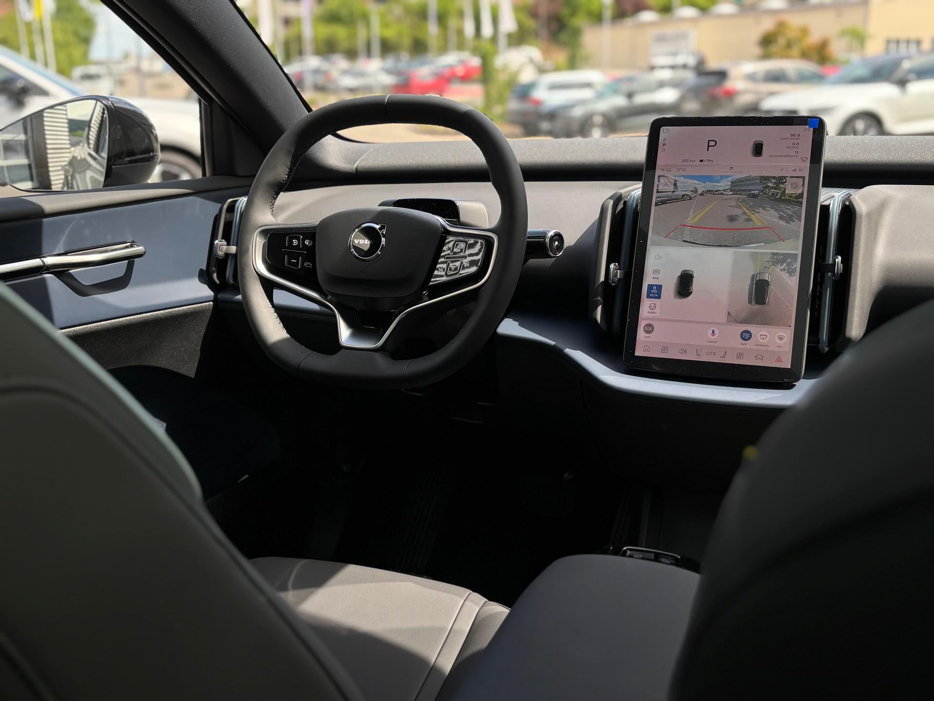 VOLVO EX30 P8 Ultra AWD-image-13