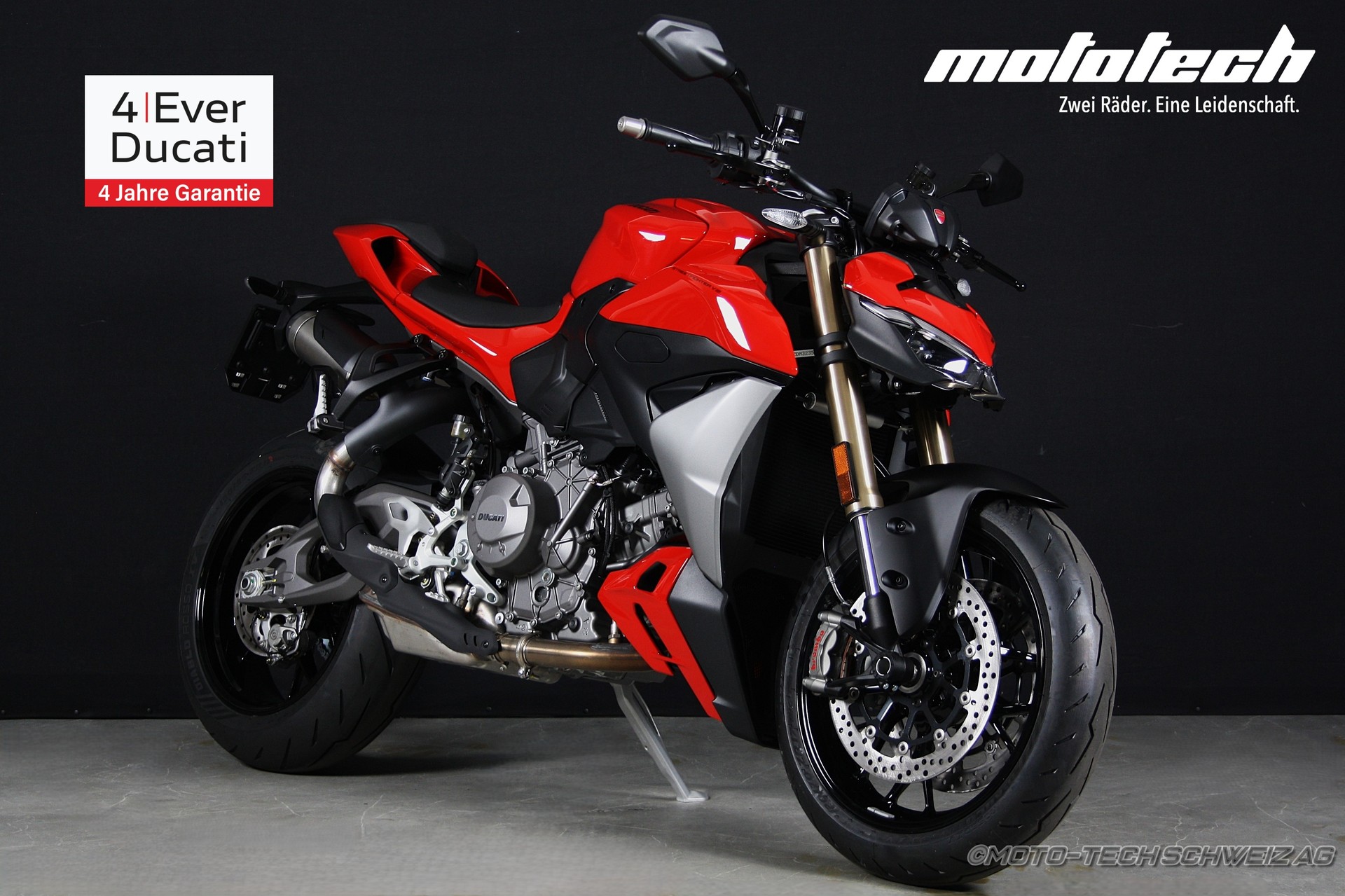 DUCATI Streetfighter V2 / 4 JAHRE GARANTIE-showroom-element-1