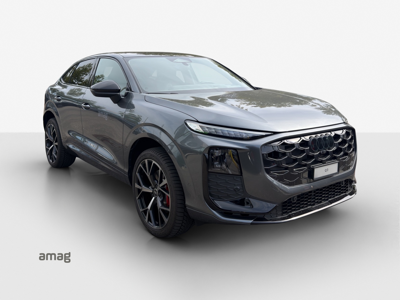 AUDI Q3 SUV e-hybrid 200 kW S tronig-image-5