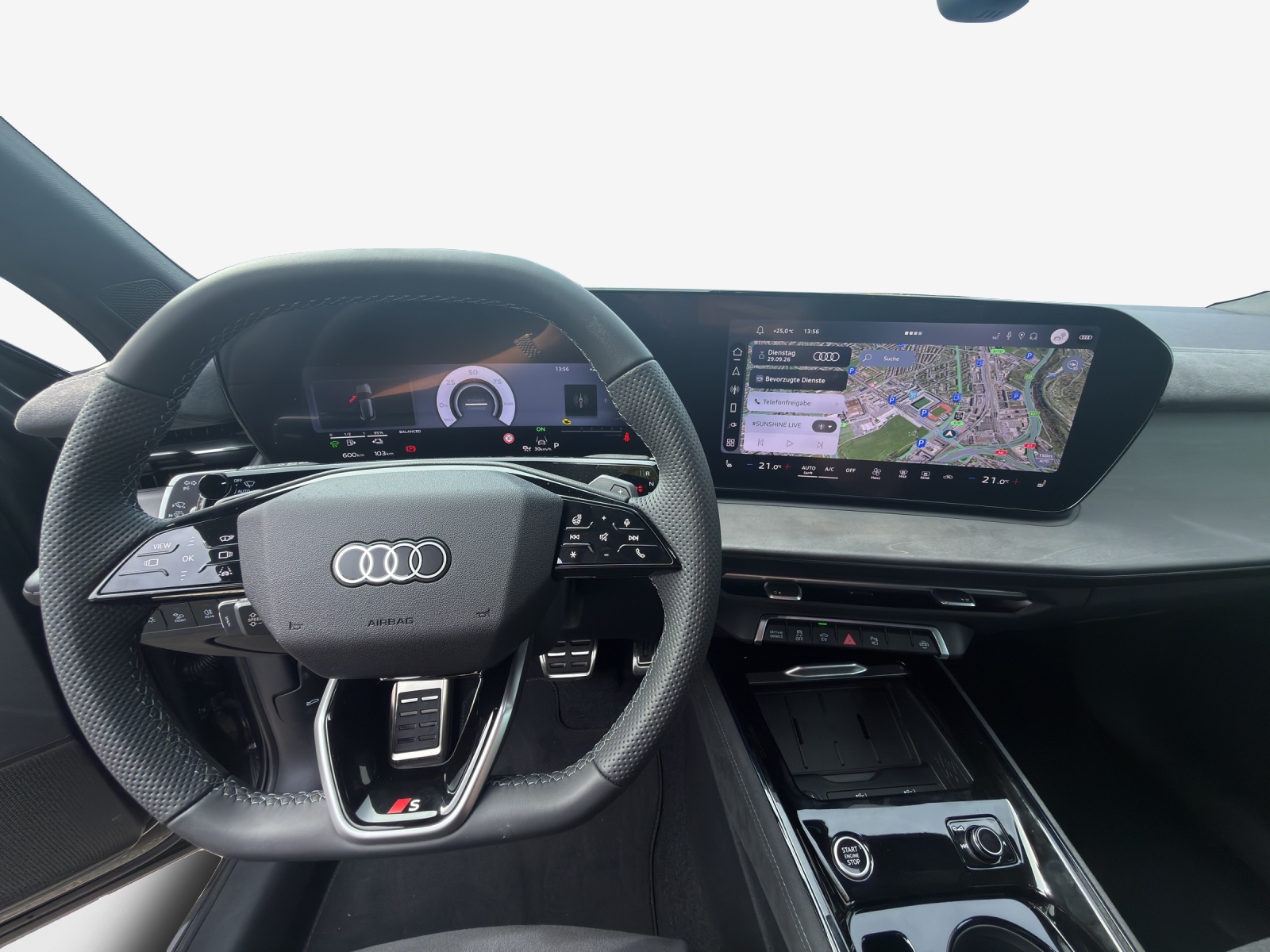 AUDI Q3 SUV e-hybrid 200 kW S tronig-image-8