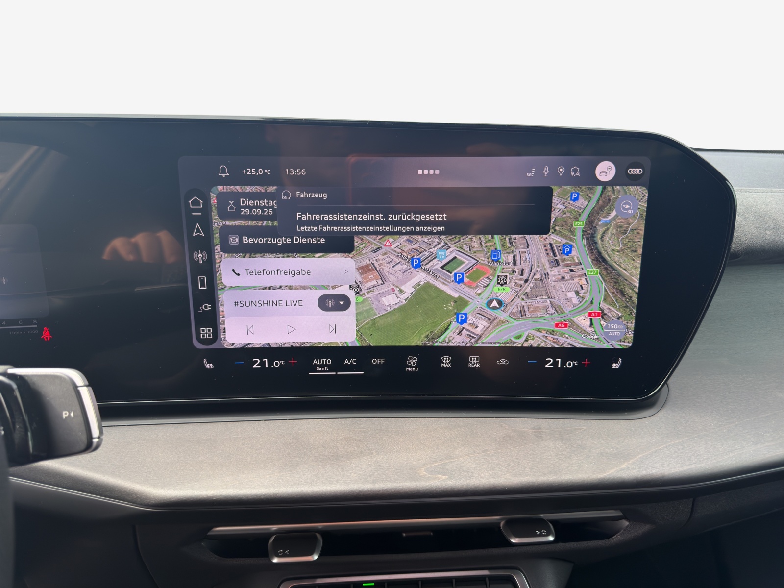 AUDI Q3 SUV e-hybrid 200 kW S tronig-image-10