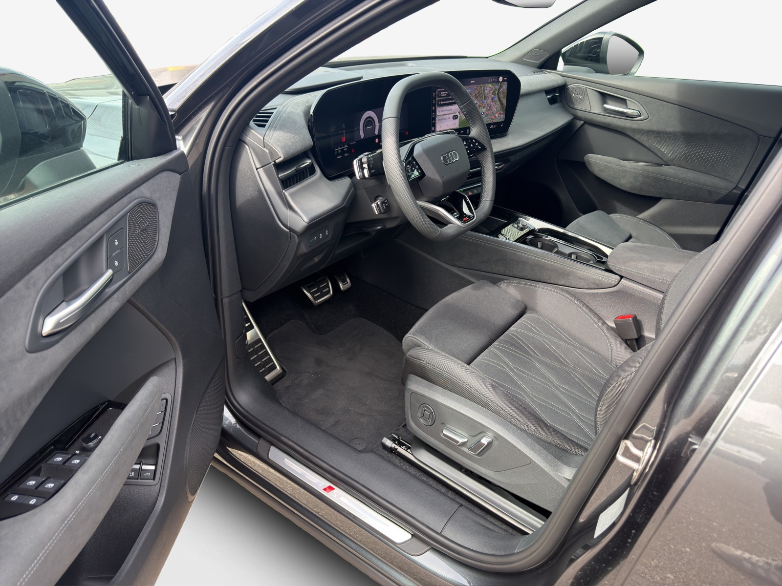 AUDI Q3 SUV e-hybrid 200 kW S tronig-image-13
