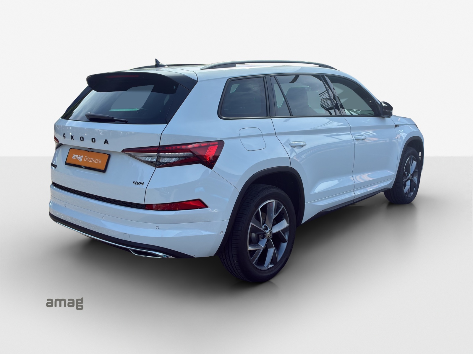 SKODA Kodiaq 2.0 TSI 4x4 SportLine-image-4