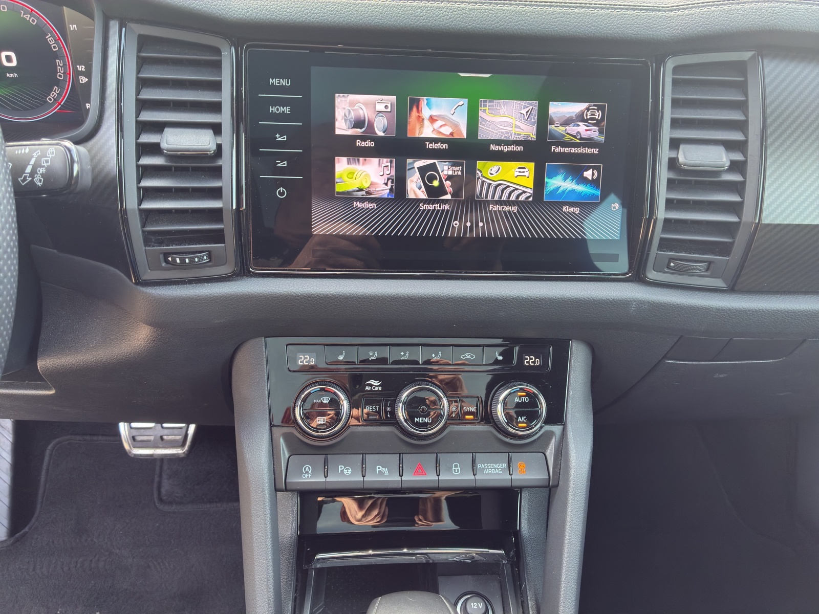 SKODA Kodiaq 2.0 TSI 4x4 SportLine-image-10