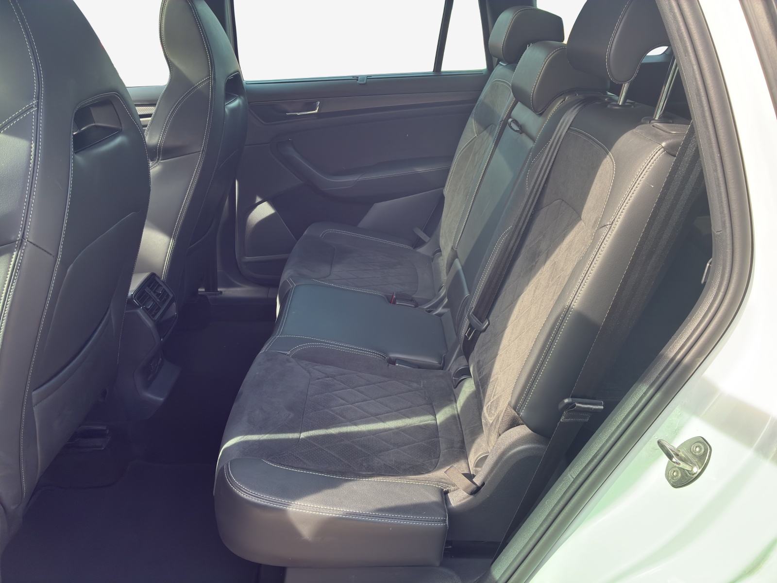 SKODA Kodiaq 2.0 TSI 4x4 SportLine-image-11