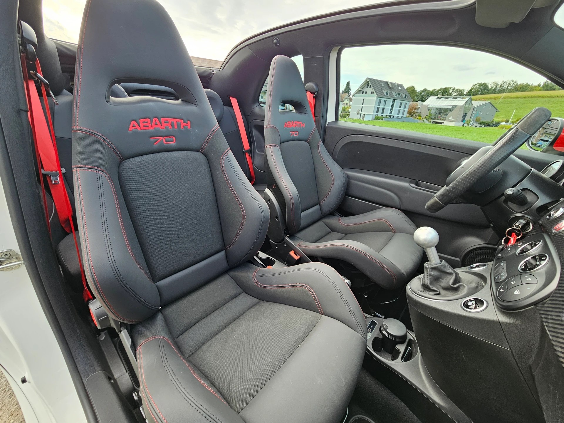 FIAT 595C 1.4 16V Turbo Abarth Esseesse-image-12