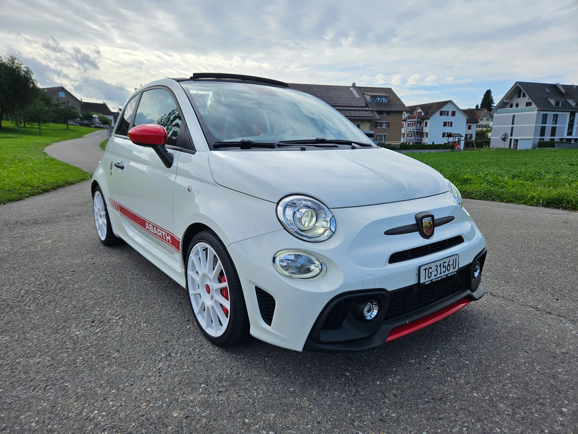 FIAT 595C 1.4 16V Turbo Abarth Esseesse-showroom-element-1