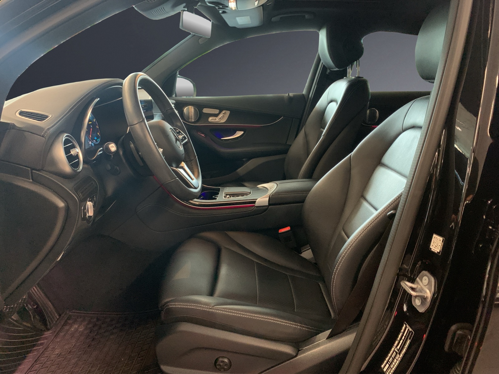 MERCEDES-BENZ GLC Coupé 200 4Matic-image-5