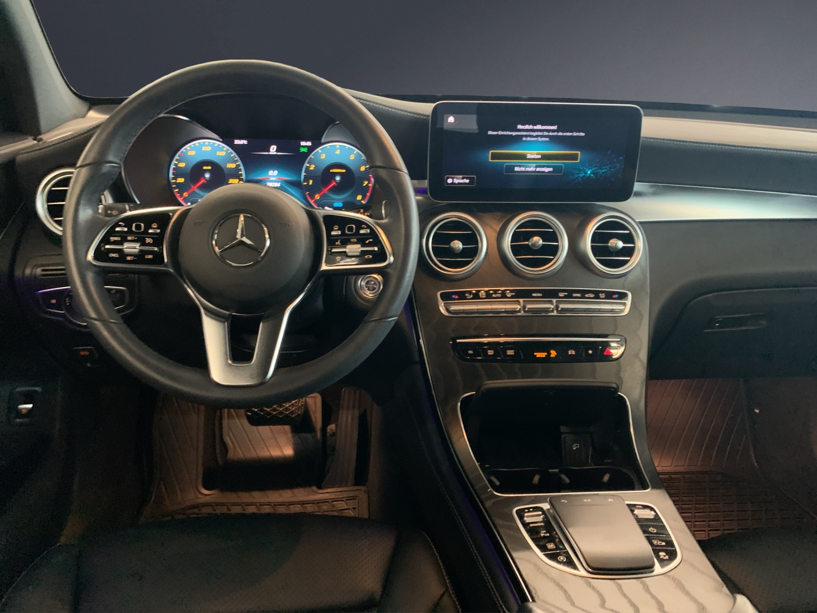 MERCEDES-BENZ GLC Coupé 200 4Matic-image-6