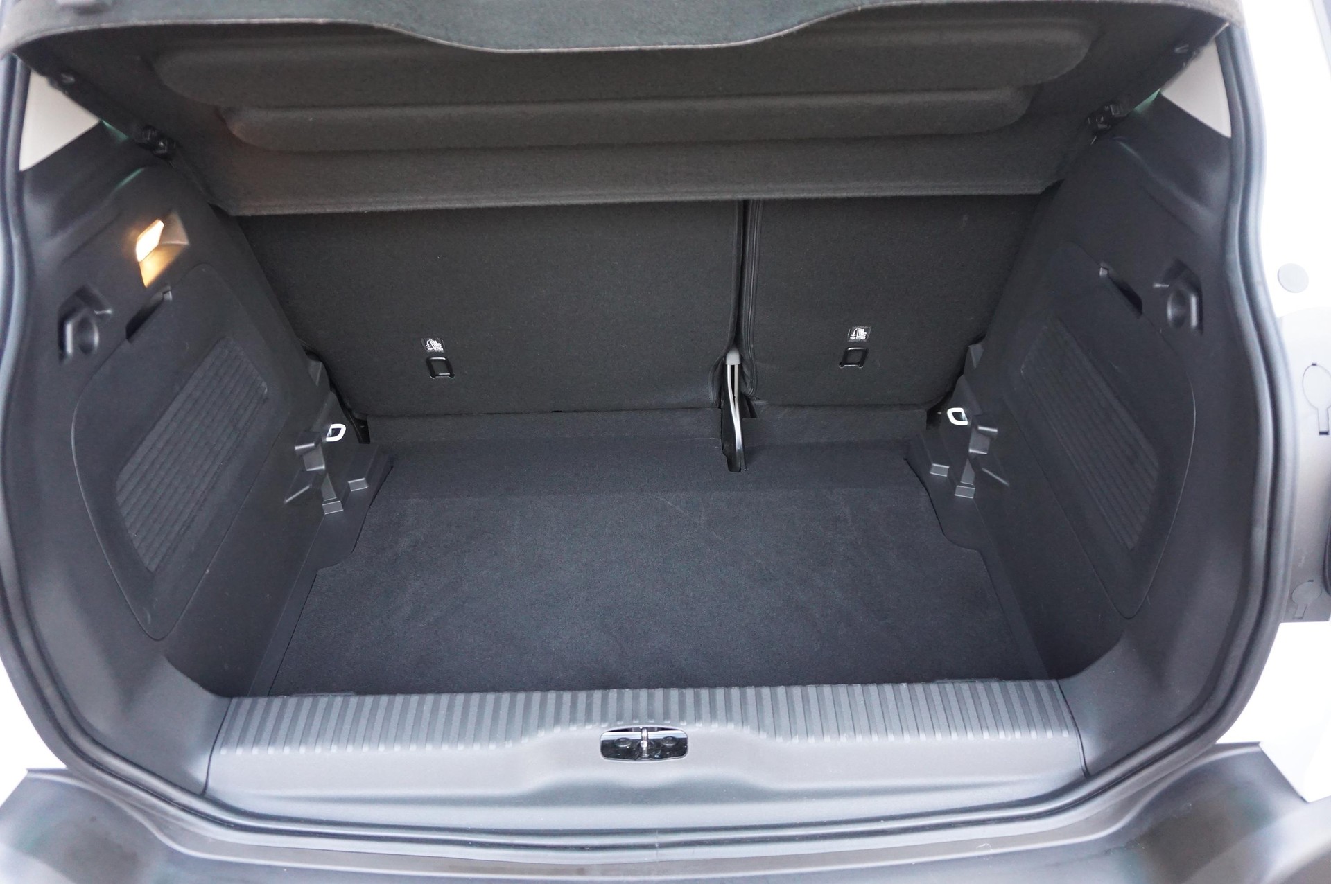 CITROEN C3 Aircross 1.2 PureTech 130 Swiss Edition-image-5