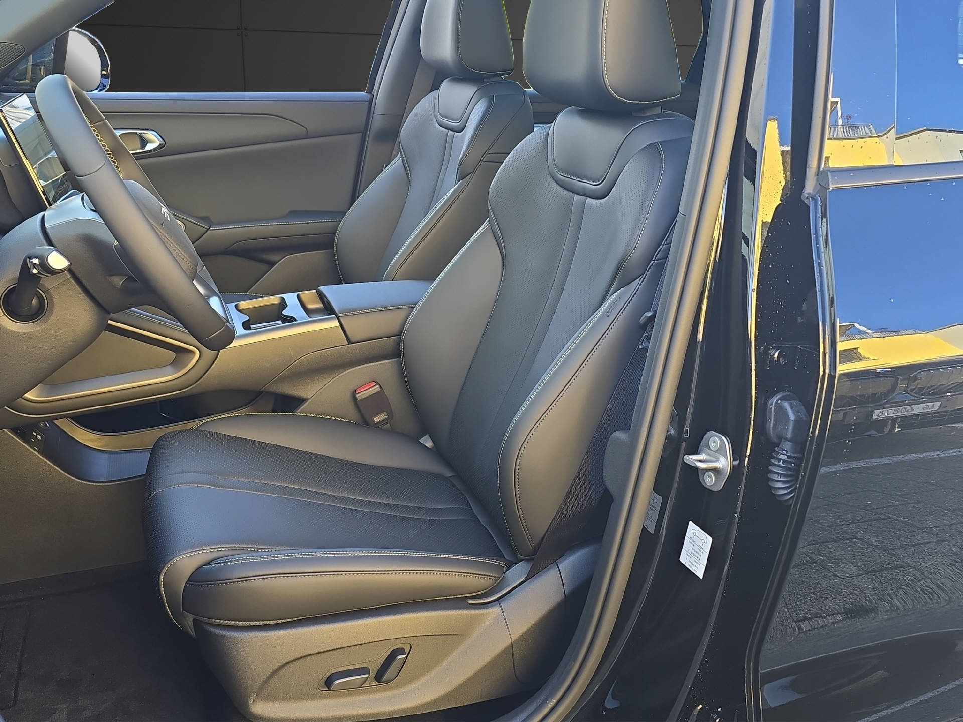 BYD Atto 2 DM-i Boost-image-8