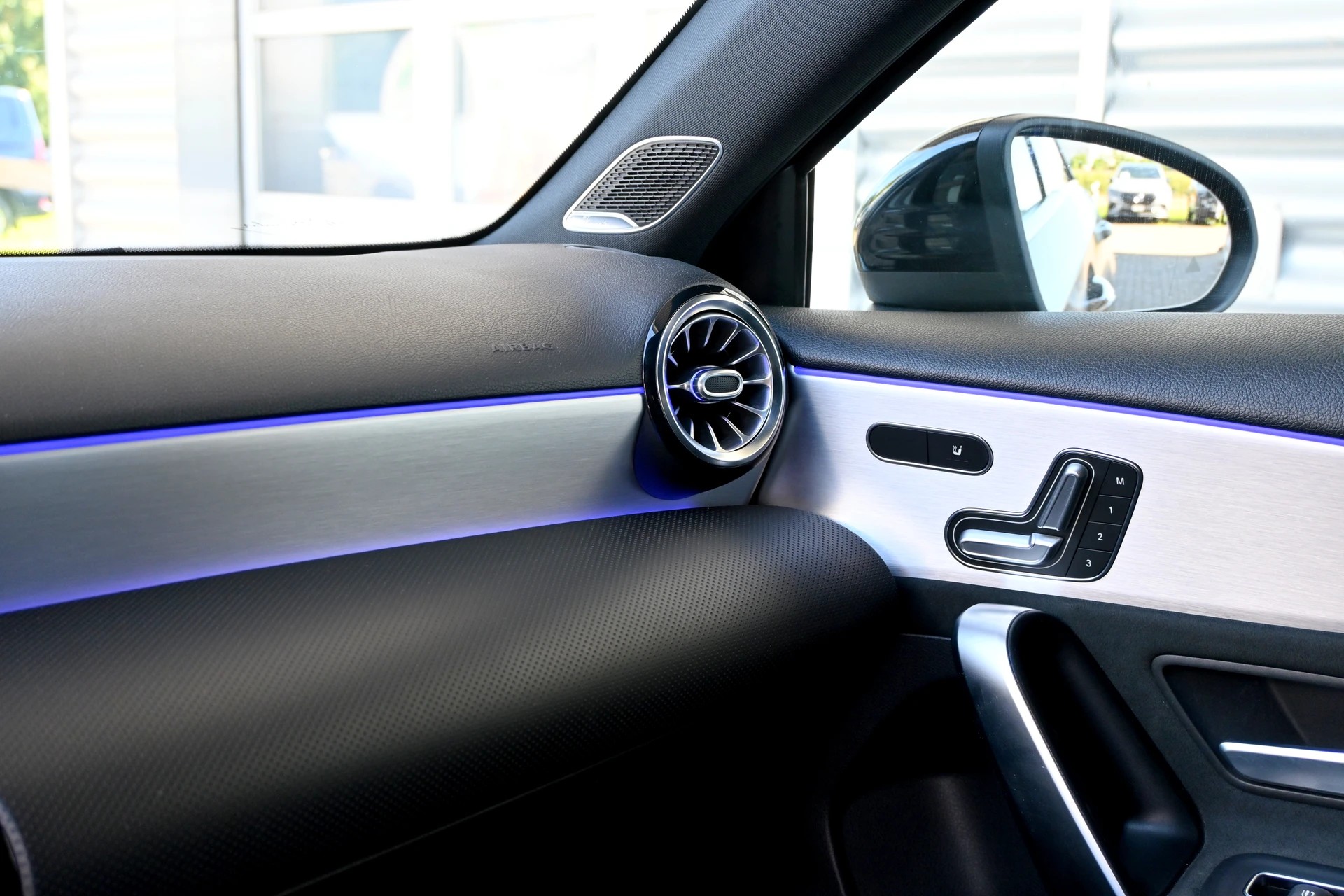 MERCEDES-BENZ A 45 S AMG 4Matic+ Speedshift 422PS (CH Auto)-image-17
