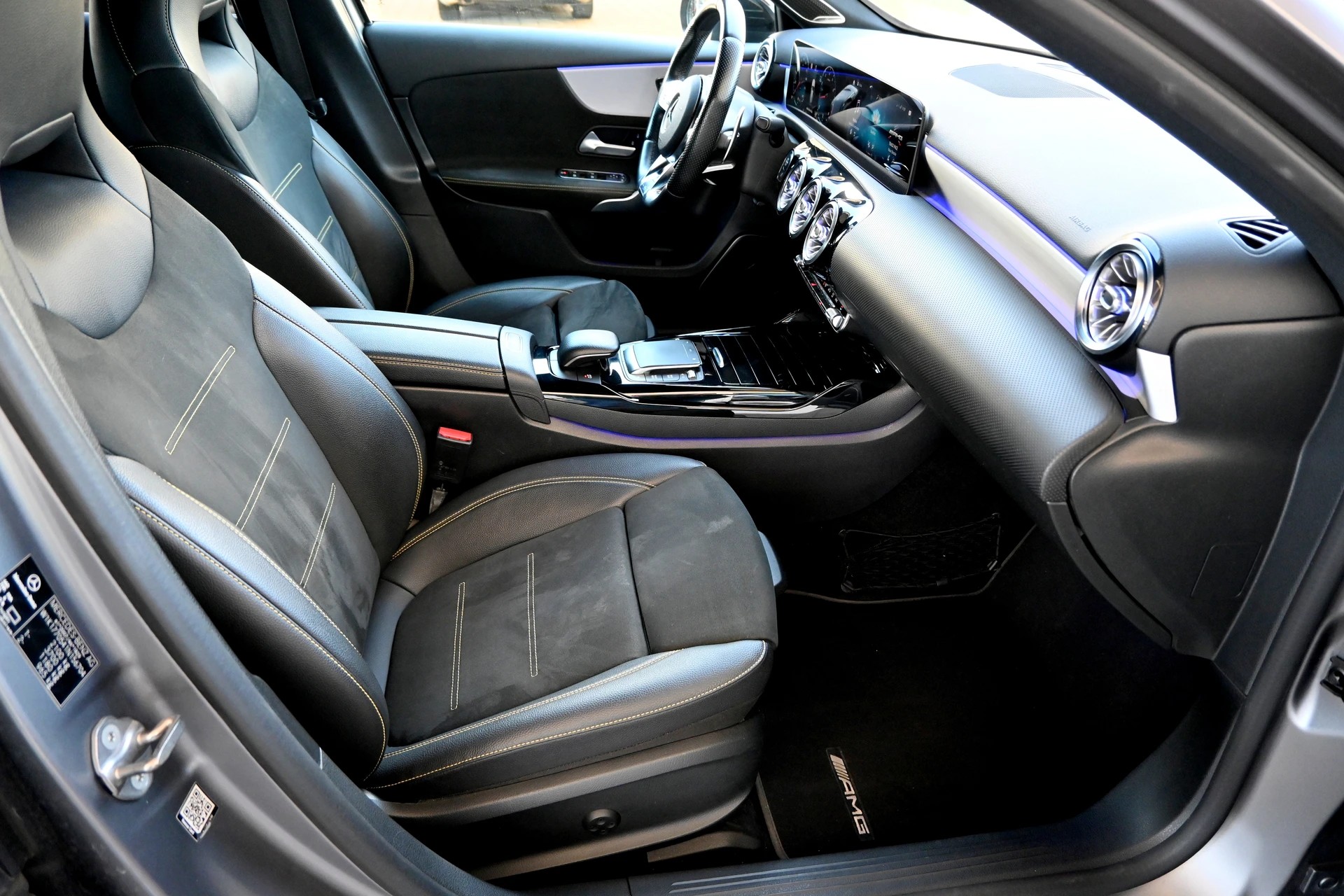 MERCEDES-BENZ A 45 S AMG 4Matic+ Speedshift 422PS (CH Auto)-image-11