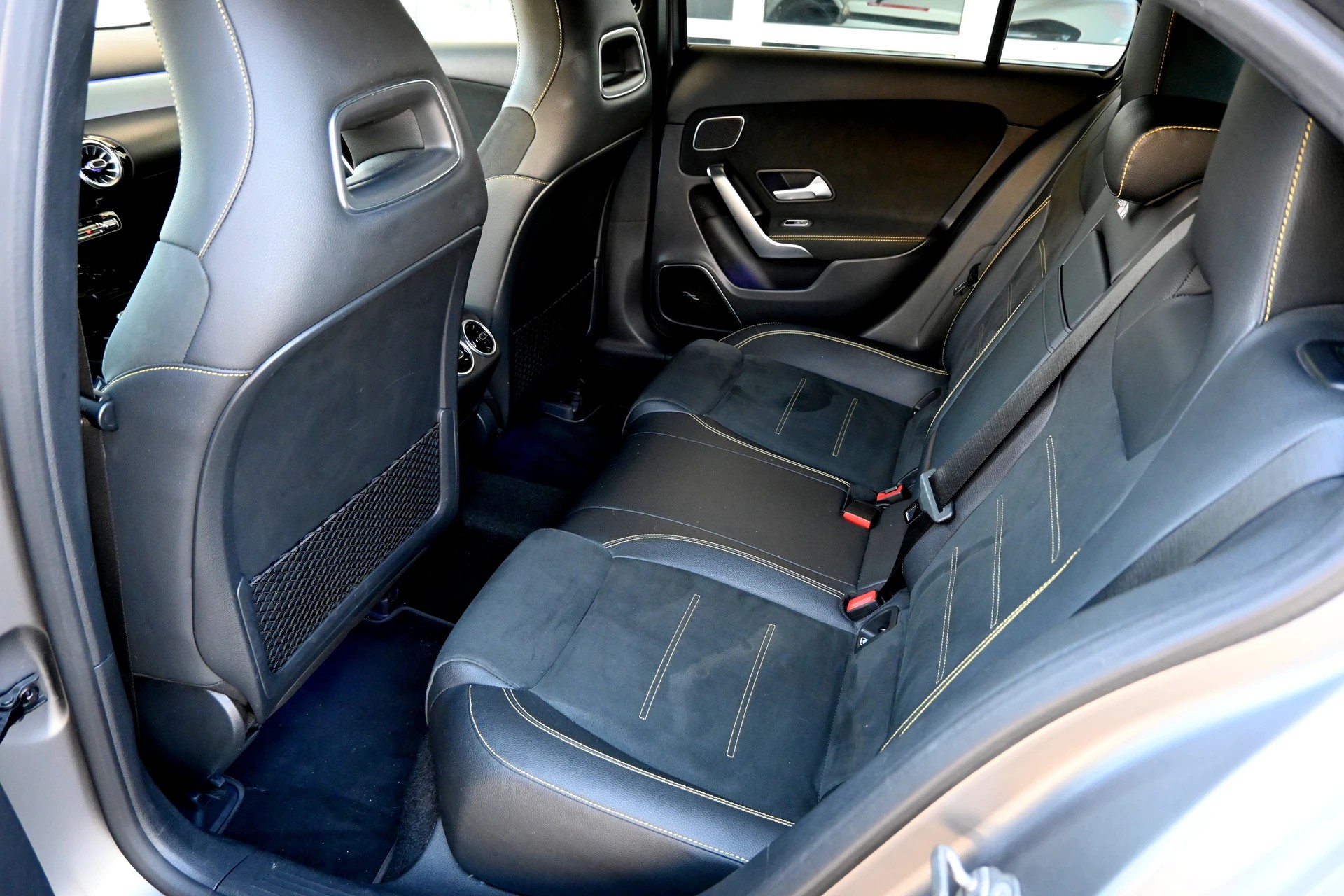 MERCEDES-BENZ A 45 S AMG 4Matic+ Speedshift 422PS (CH Auto)-image-13