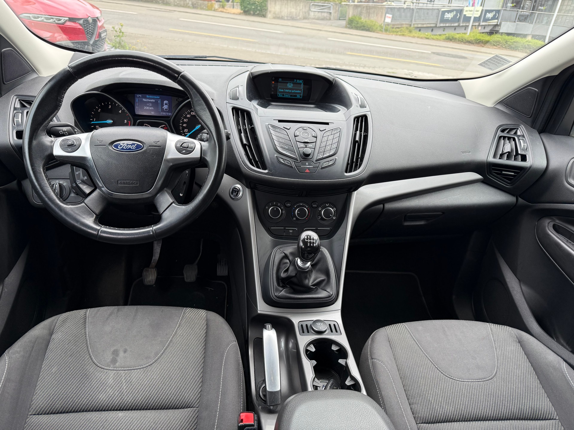 FORD Kuga 2.0 TDCi Carving 4WD-image-6
