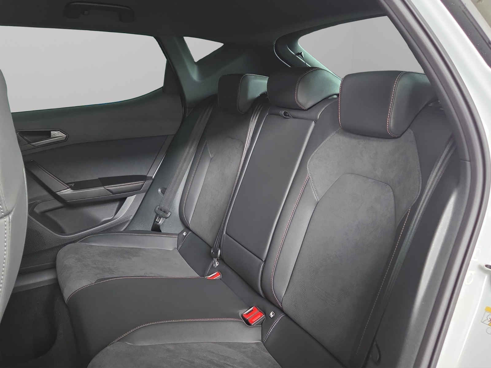 CUPRA LEON 1.5 TSI Prime Edition DSG-image-8