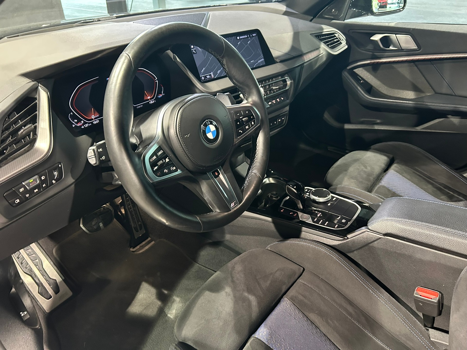 BMW M235i Gran Coupé xDrive Swiss Performance Steptronic-image-28