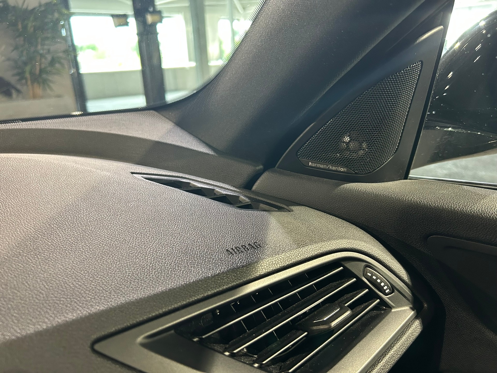 BMW M235i Gran Coupé xDrive Swiss Performance Steptronic-image-26