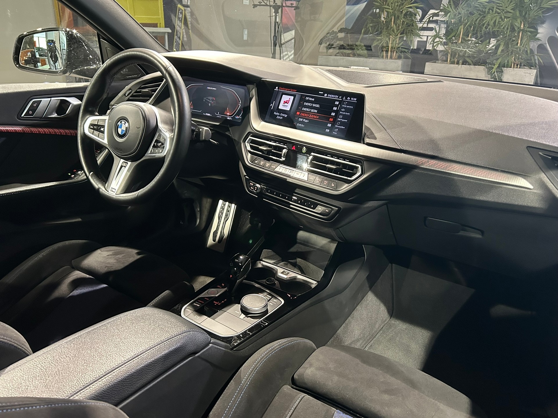 BMW M235i Gran Coupé xDrive Swiss Performance Steptronic-image-22