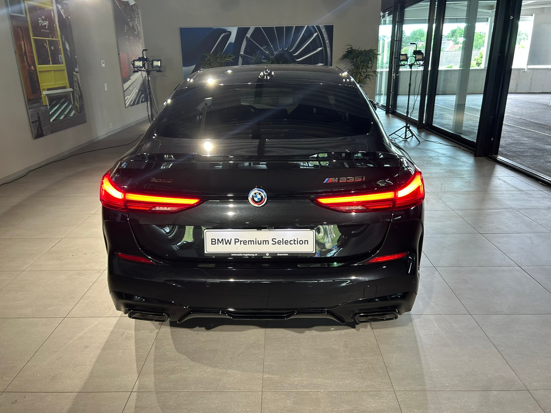 BMW M235i Gran Coupé xDrive Swiss Performance Steptronic-image-13