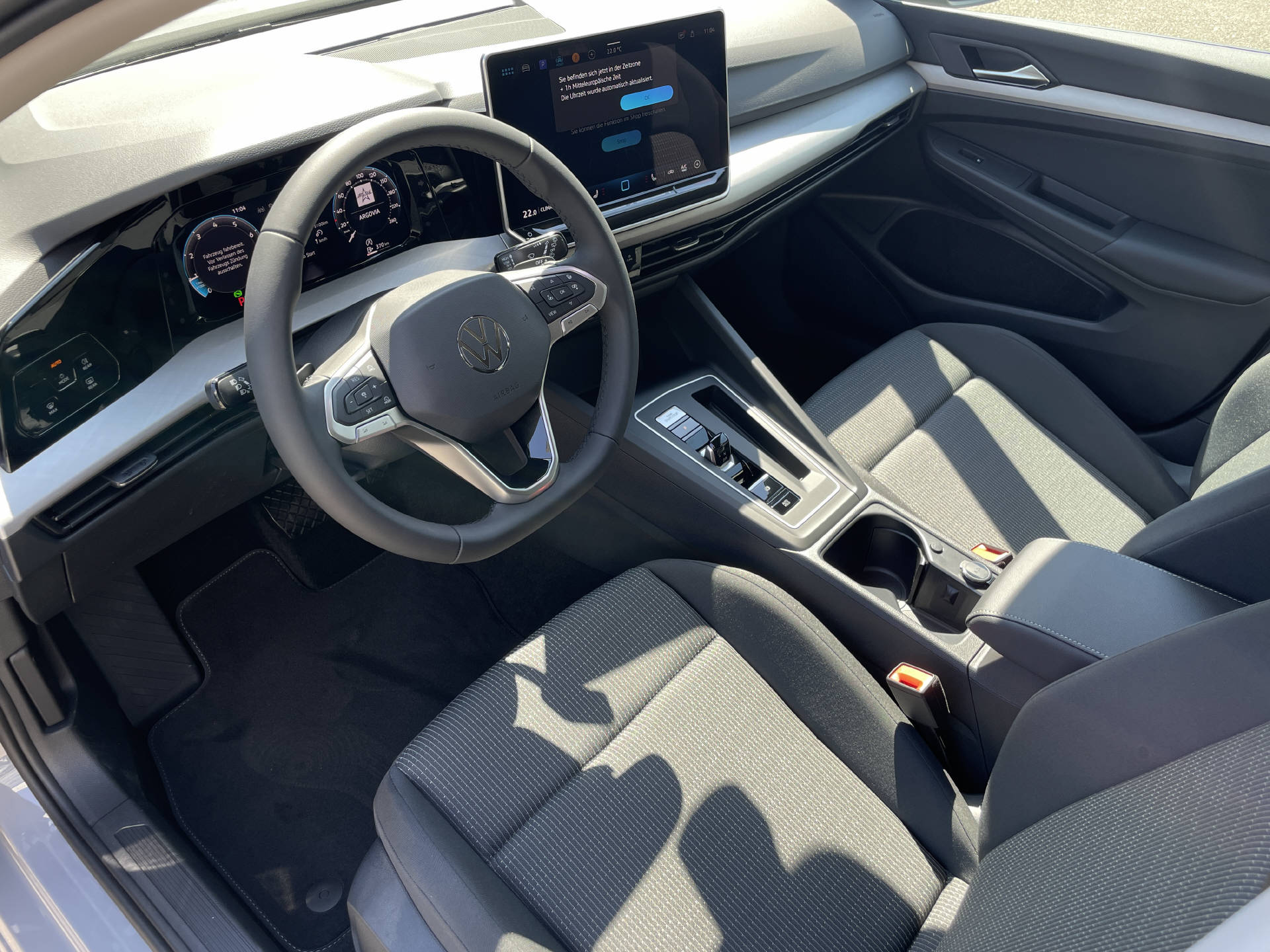 VW Golf VIII 1.5 eTSI Value DSG-image-6