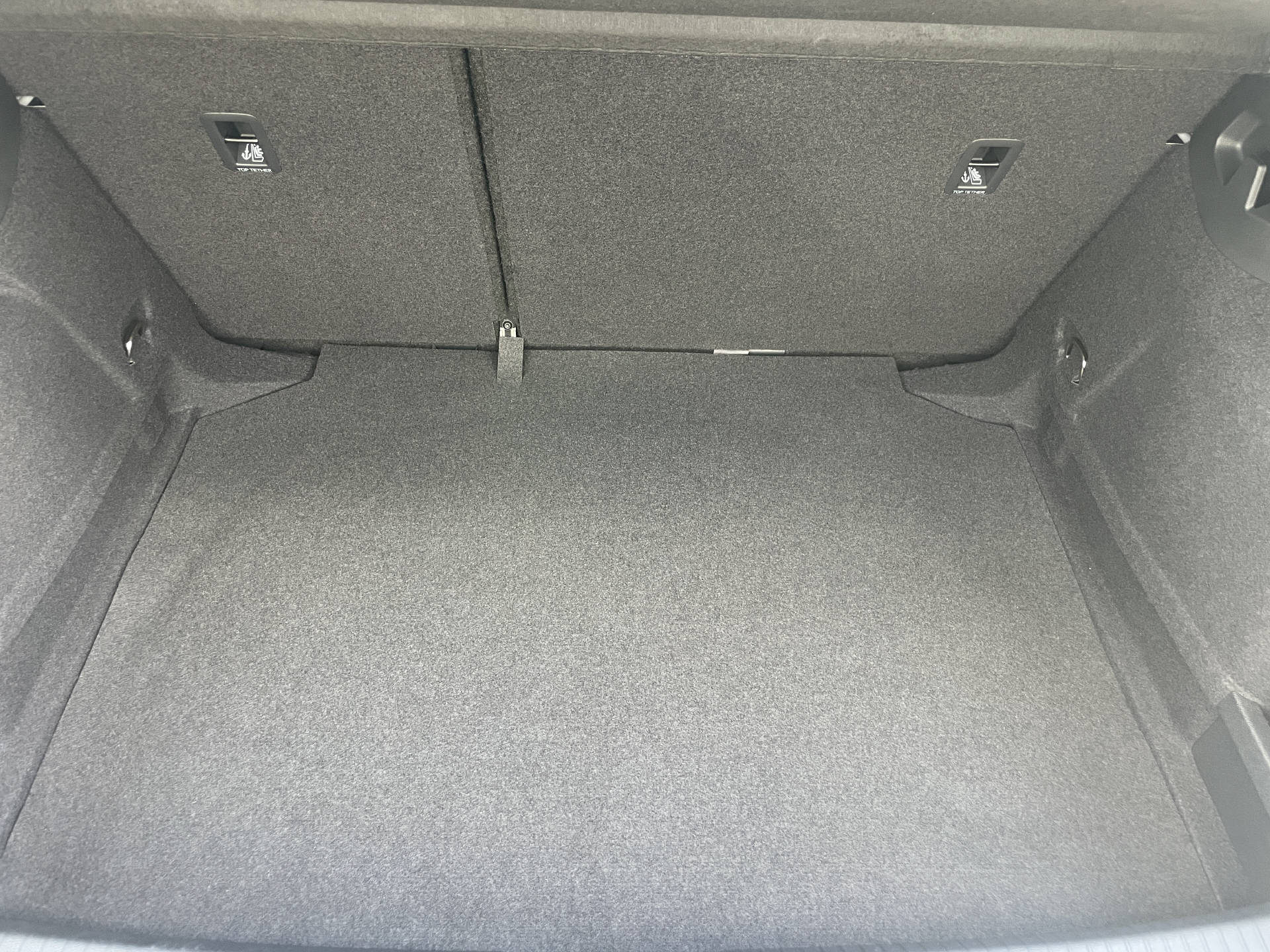 VW Golf VIII 1.5 eTSI Value DSG-image-19