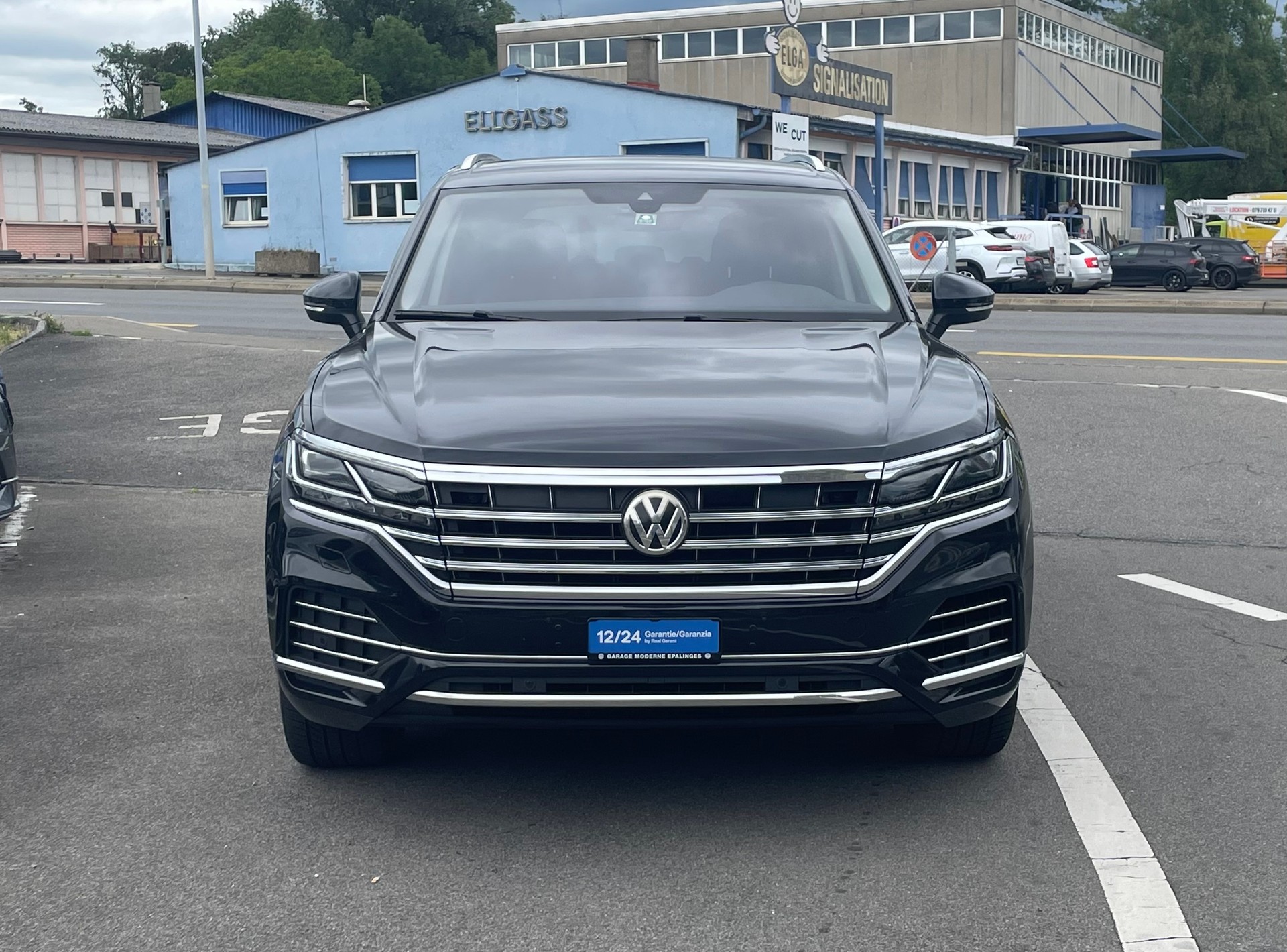 VW Touareg 3.0 TDI Elegance Tiptronic-image-1