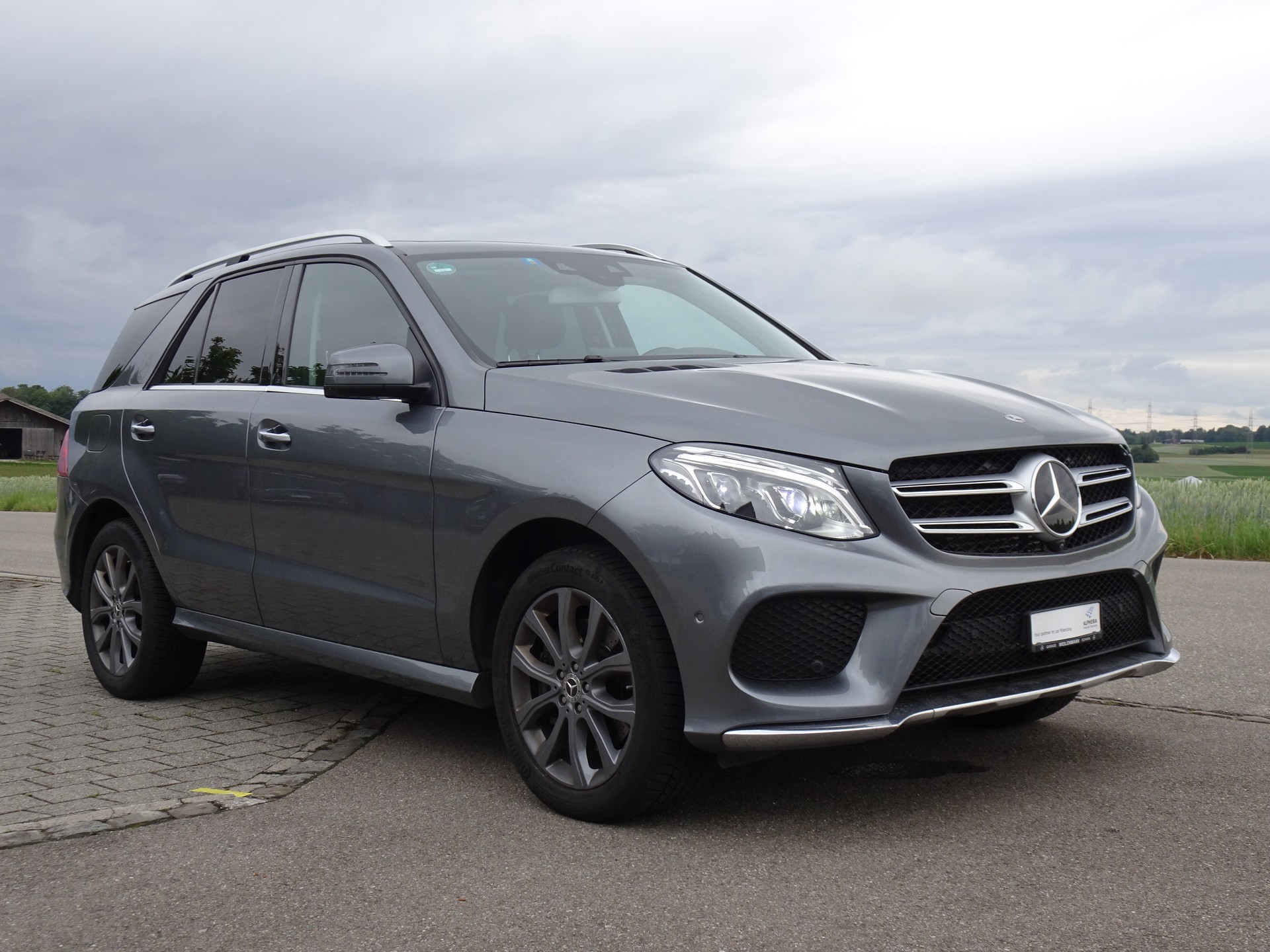 MERCEDES-BENZ GLE 350 d Executive 4Matic 9G-Tronic-image-5