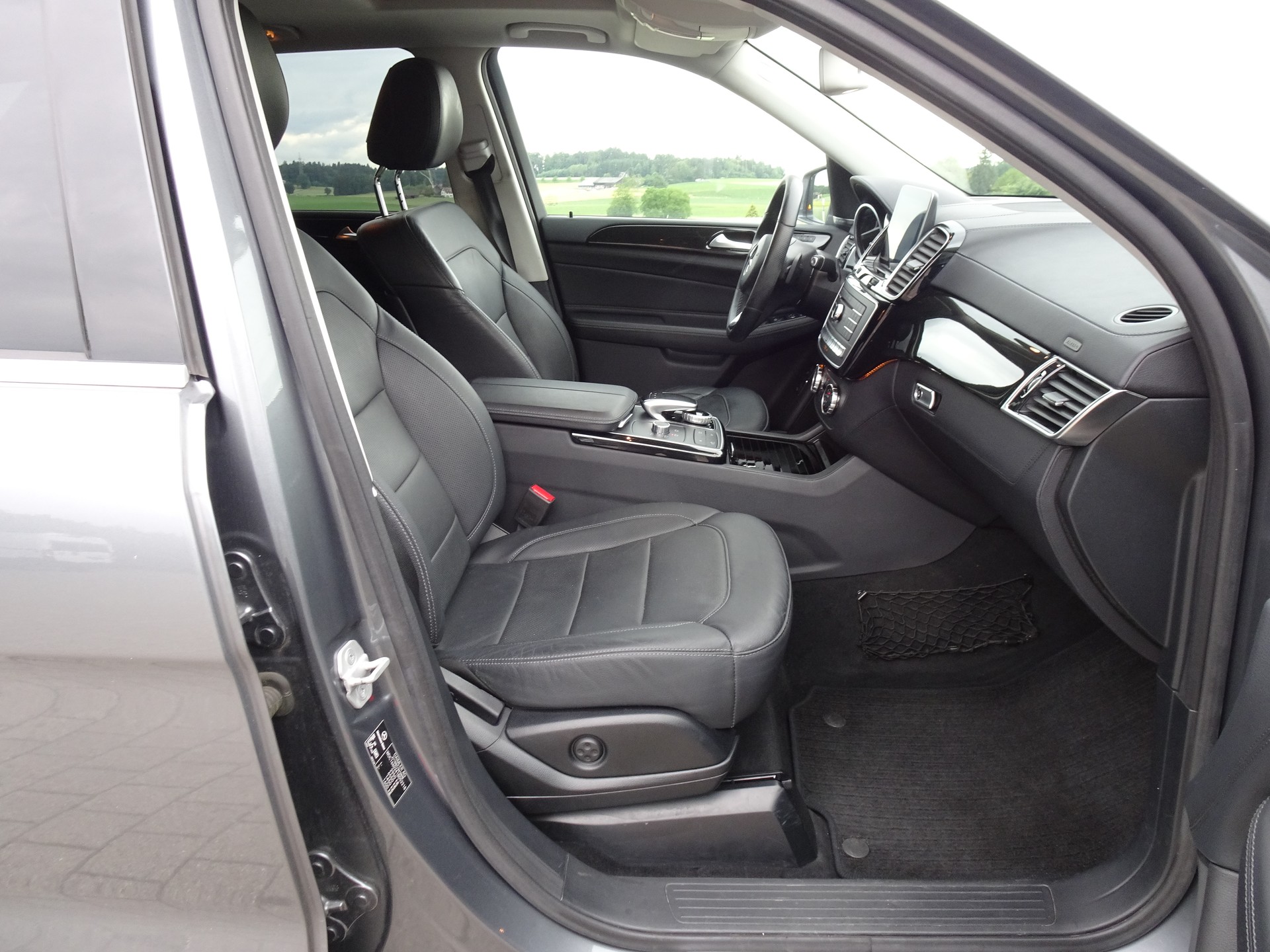 MERCEDES-BENZ GLE 350 d Executive 4Matic 9G-Tronic-image-6