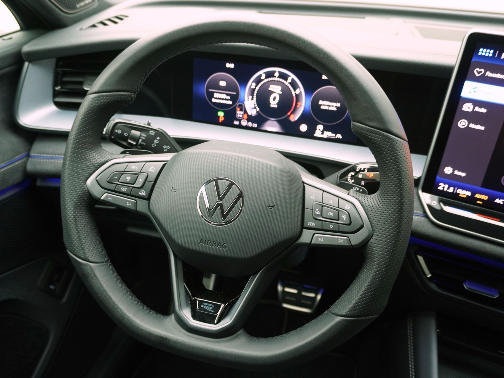 VW Tayron 2.0 TSI DSG R-Line Black Style 4Motion **VW Werksgarantie bis 08/2030**-image-12