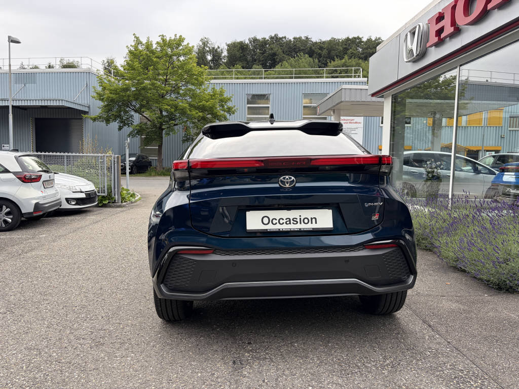 TOYOTA C-HR 2.0 PHEV GR Sport-image-4