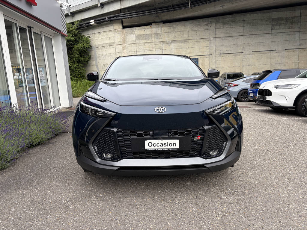 TOYOTA C-HR 2.0 PHEV GR Sport-image-7