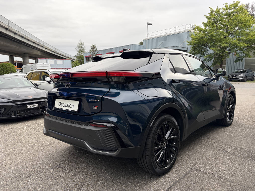 TOYOTA C-HR 2.0 PHEV GR Sport-image-5