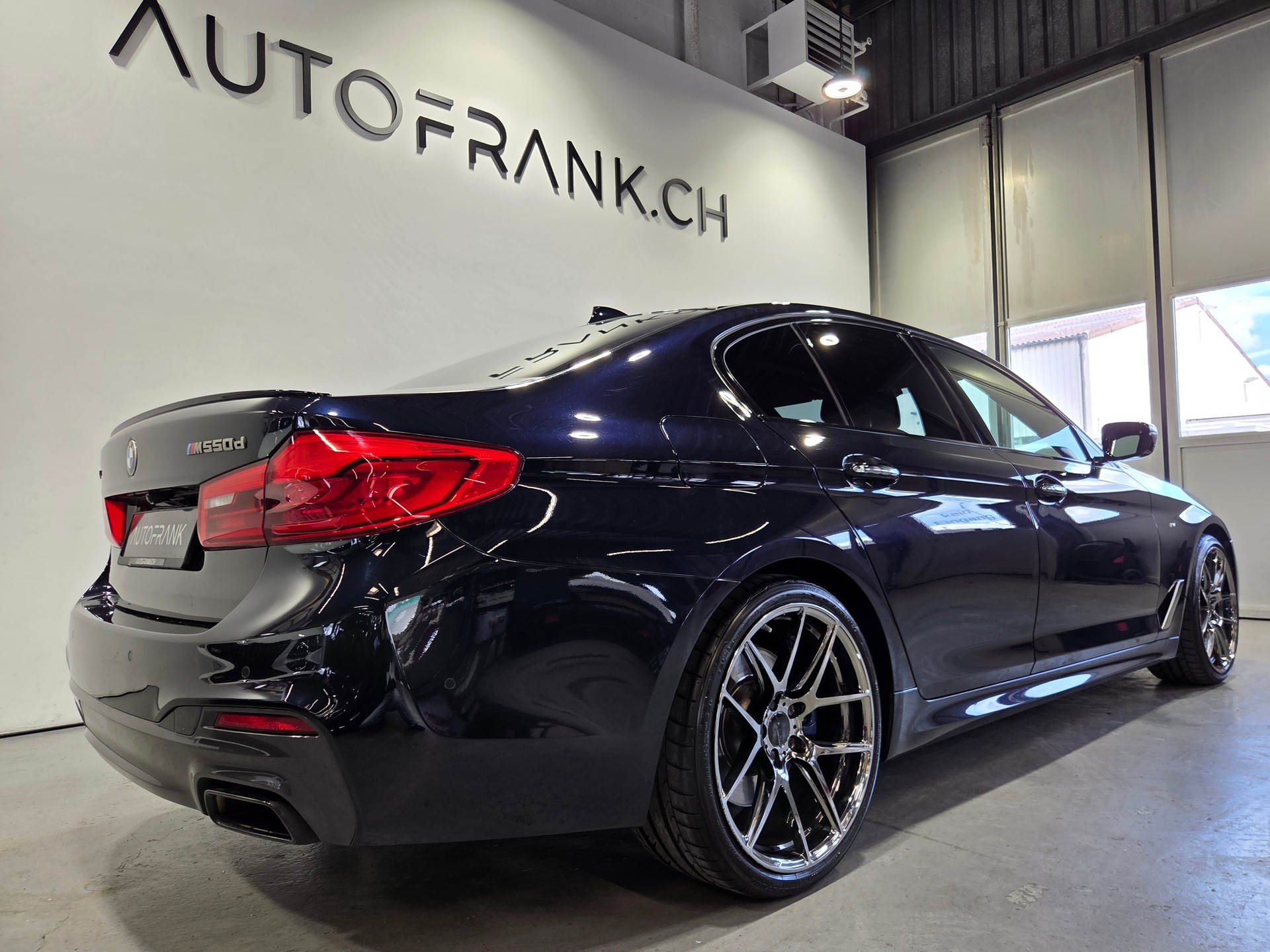 BMW M550d xDrive-image-2